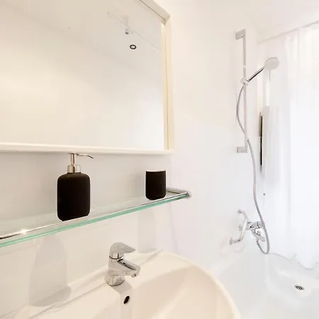 Worker Apartment In Kleve - 3 Bedrooms - 7 Beds * Kleve (Dusseldorf)