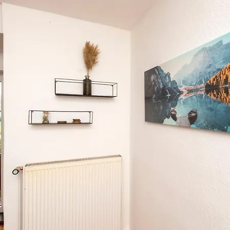 Worker Apartment In Kleve - 3 Bedrooms - 7 Beds