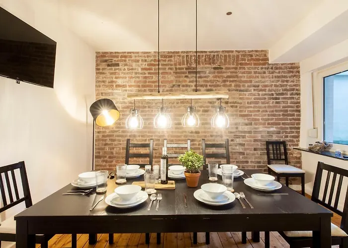 Cozy ° 7 Beds ° 3 Bed